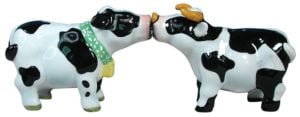 cow and bull salt and pepper shakers